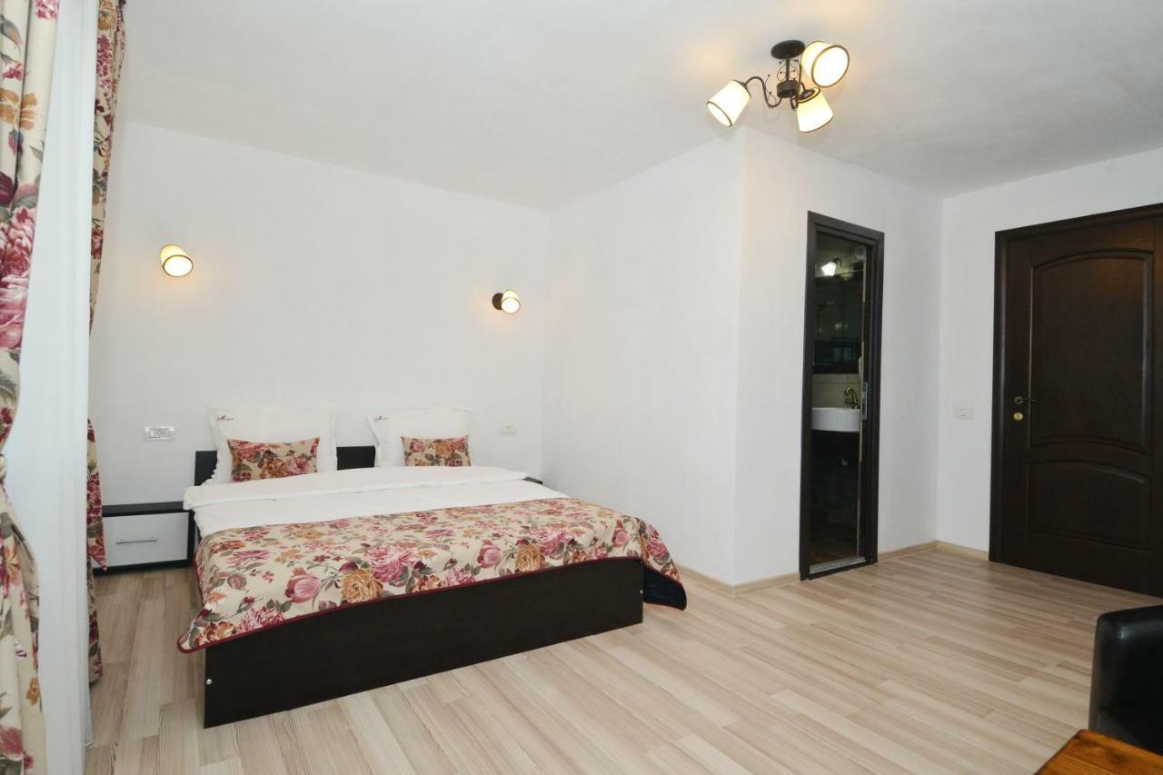 Hotel Vila Mogan Moieciu de Jos Esterno foto